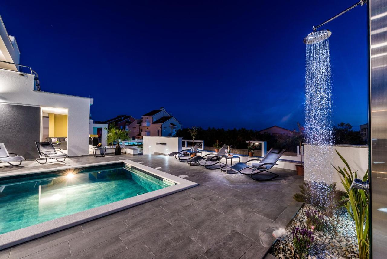 Villa Magnifica Apartments With Pool Novalja Kültér fotó
