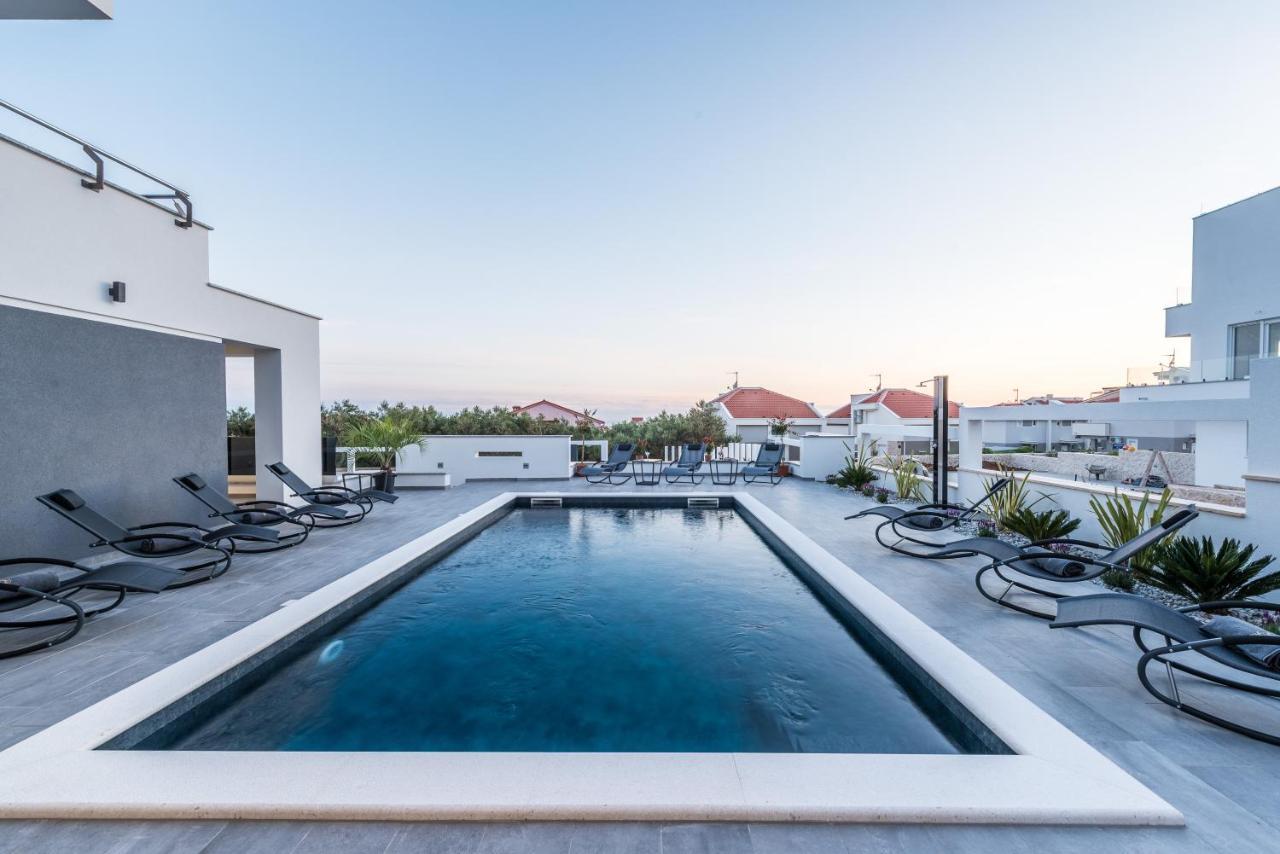 Villa Magnifica Apartments With Pool Novalja Kültér fotó