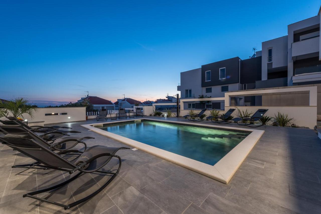 Villa Magnifica Apartments With Pool Novalja Kültér fotó