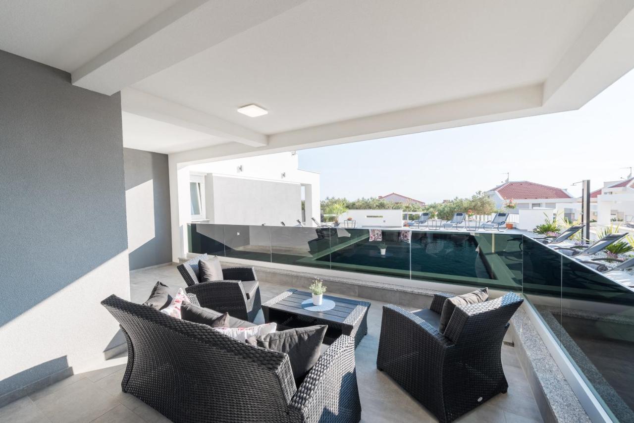 Villa Magnifica Apartments With Pool Novalja Kültér fotó